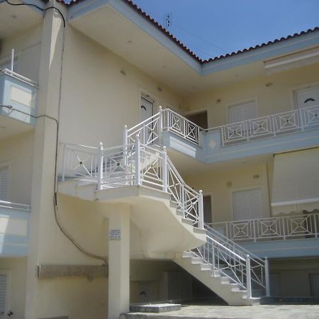 Almare Apartment Kato Almiri Luaran gambar