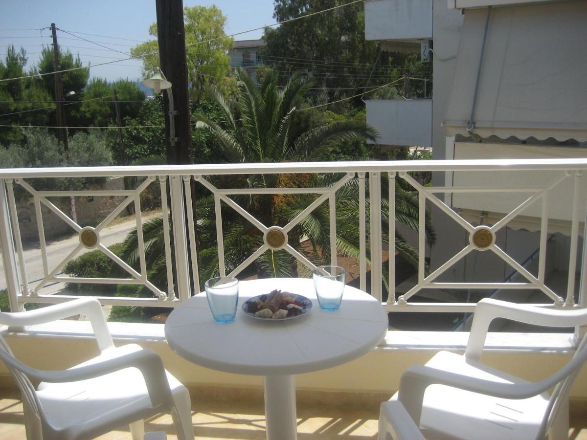 Almare Apartment Kato Almiri Luaran gambar