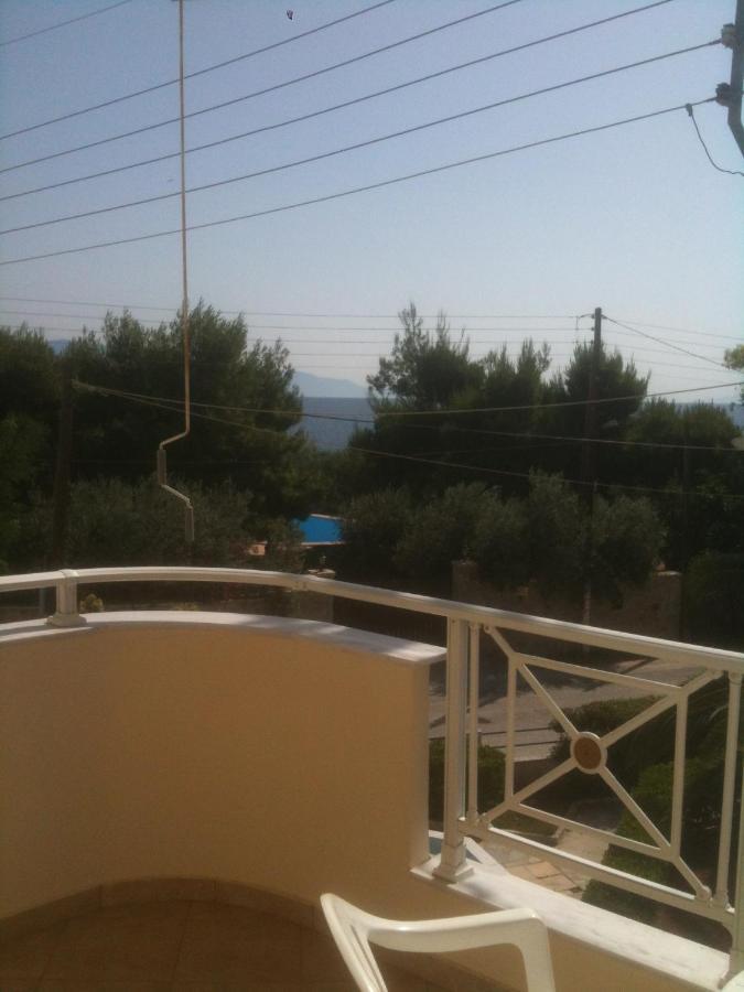 Almare Apartment Kato Almiri Luaran gambar