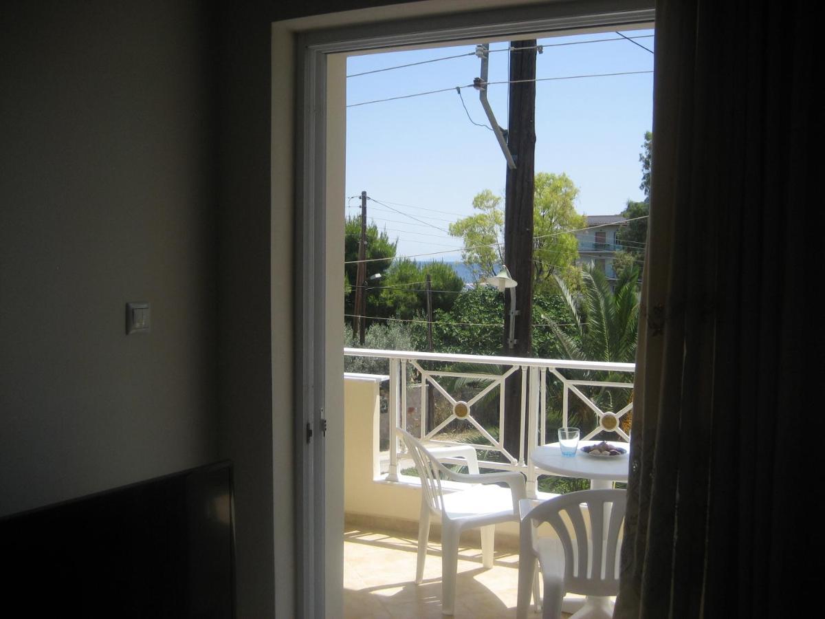 Almare Apartment Kato Almiri Luaran gambar